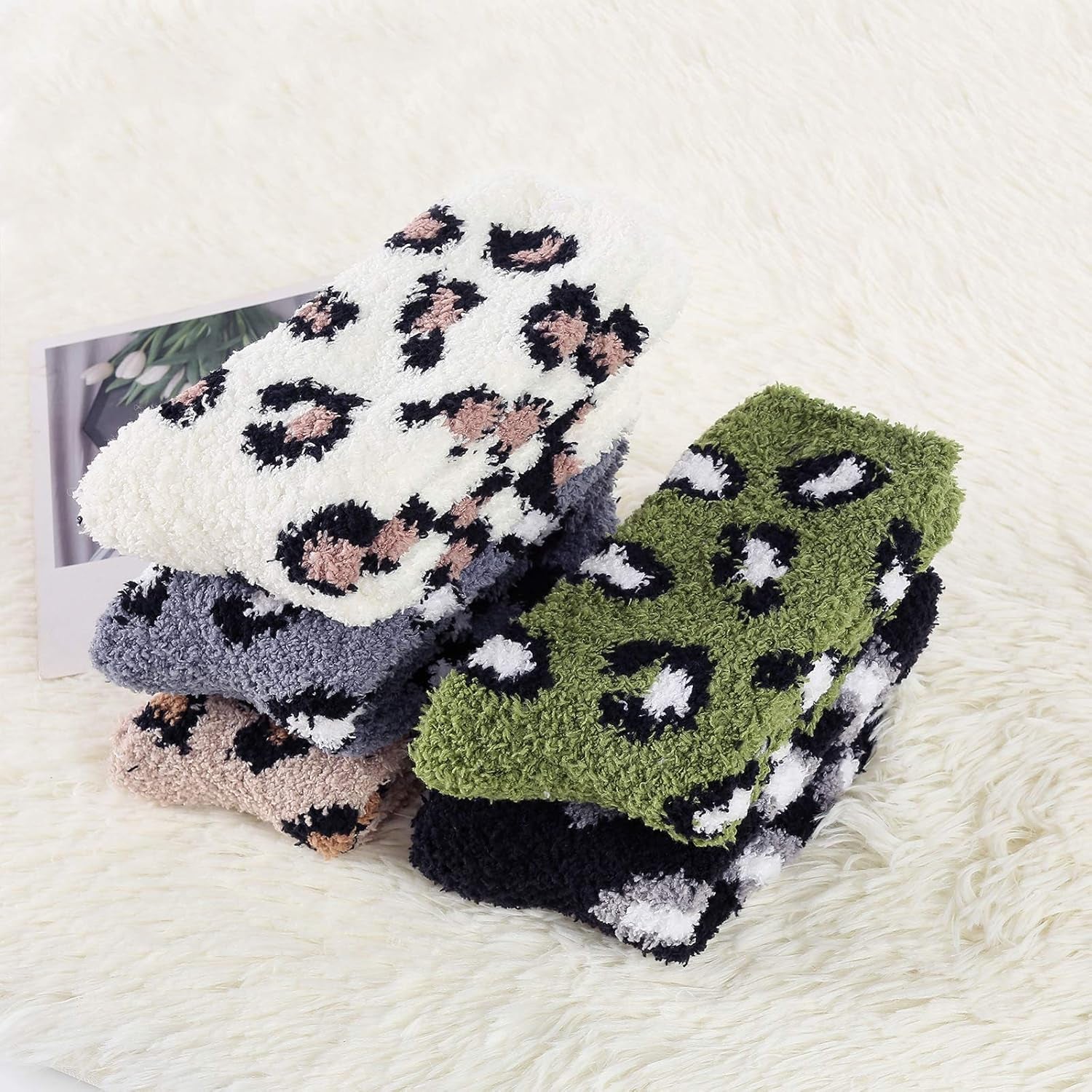 Women's Fuzzy Slipper Socks – Warm, Fluffy & Cozy Crew Socks for Winter Comfort